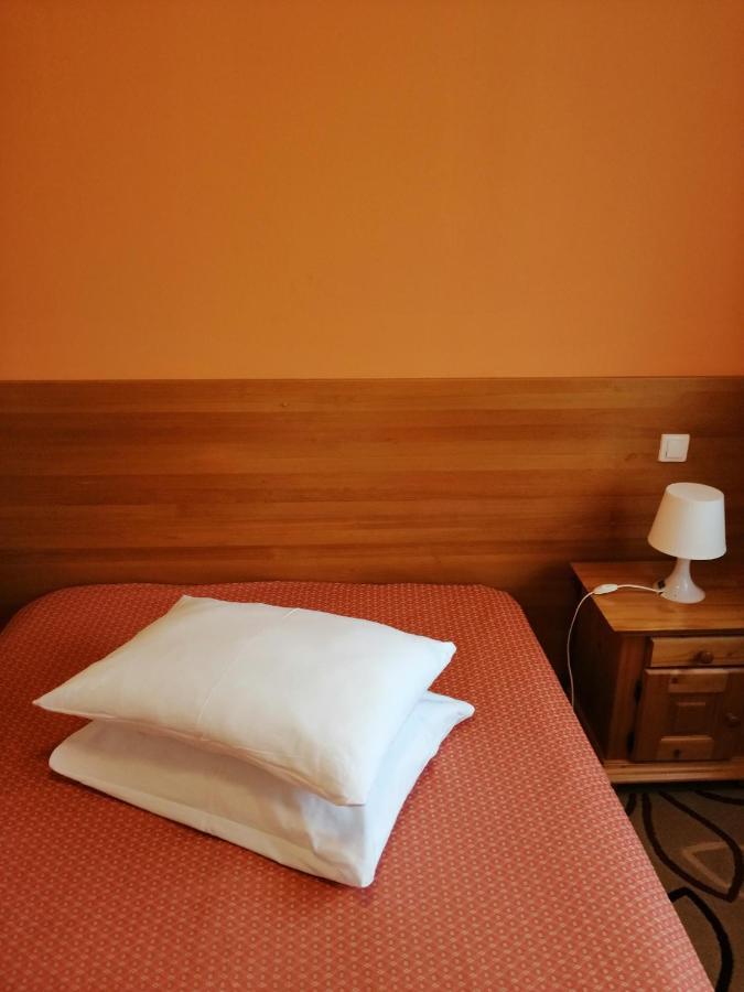 Kolpinghaus Bed & Breakfast Caransebeş Екстериор снимка