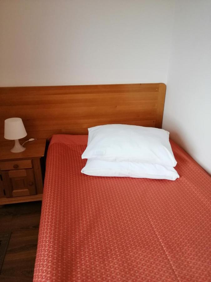 Kolpinghaus Bed & Breakfast Caransebeş Екстериор снимка