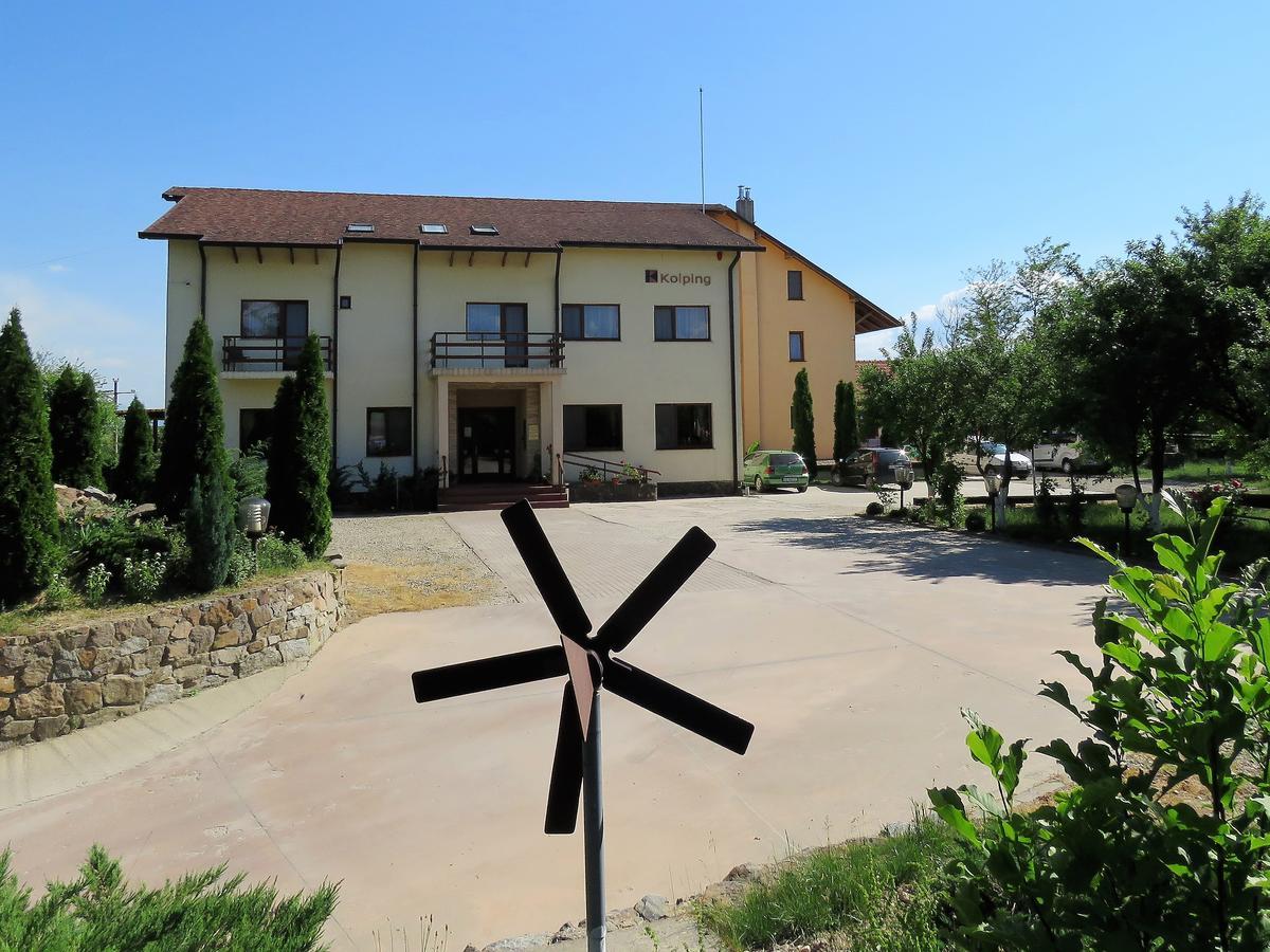 Kolpinghaus Bed & Breakfast Caransebeş Екстериор снимка
